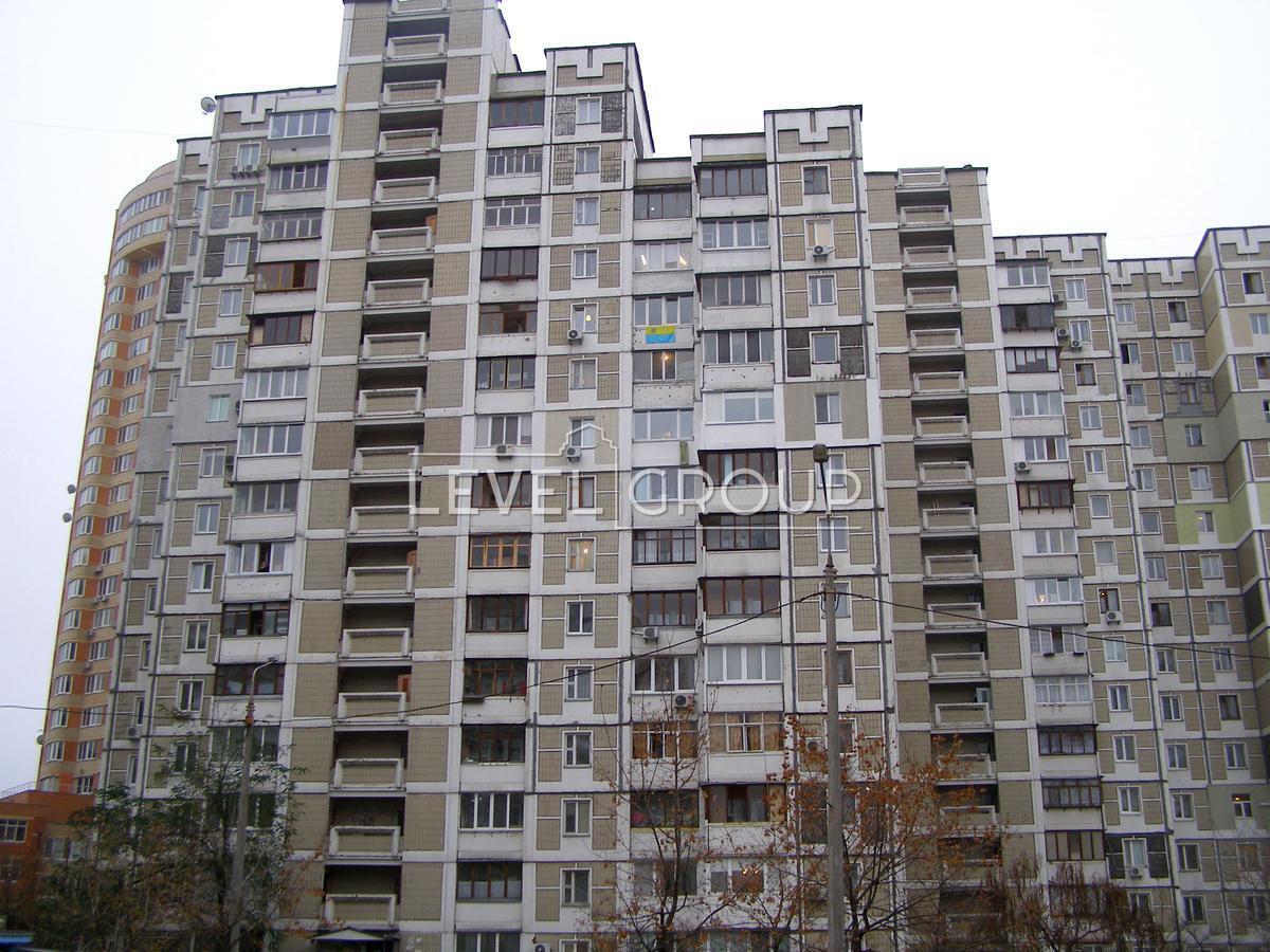 Срібнокільська вул., 8а