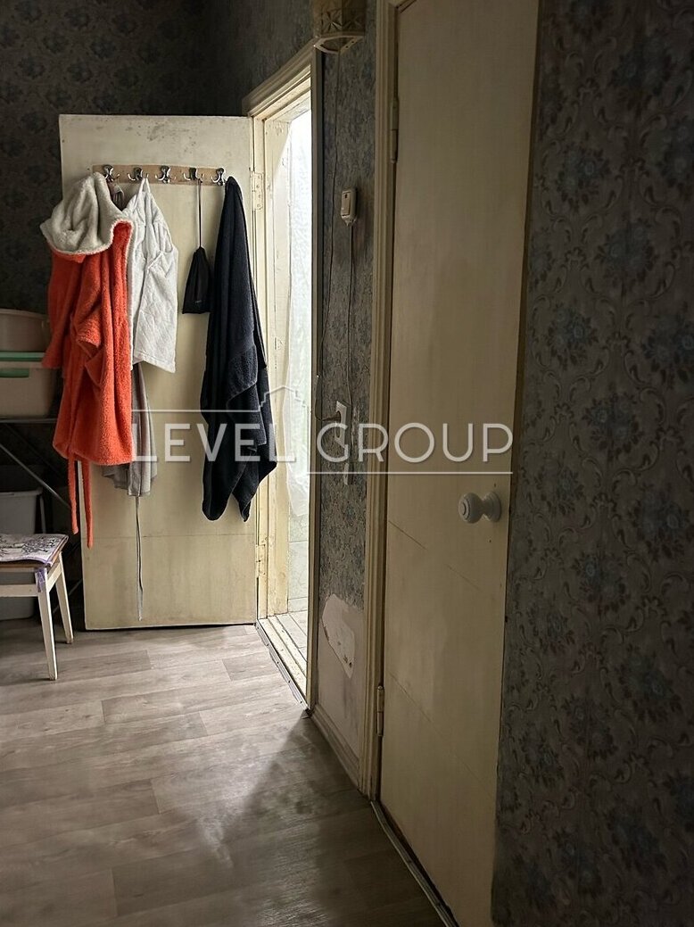 Valery Lobanovsky Ave. (Chervonozoryany), 96