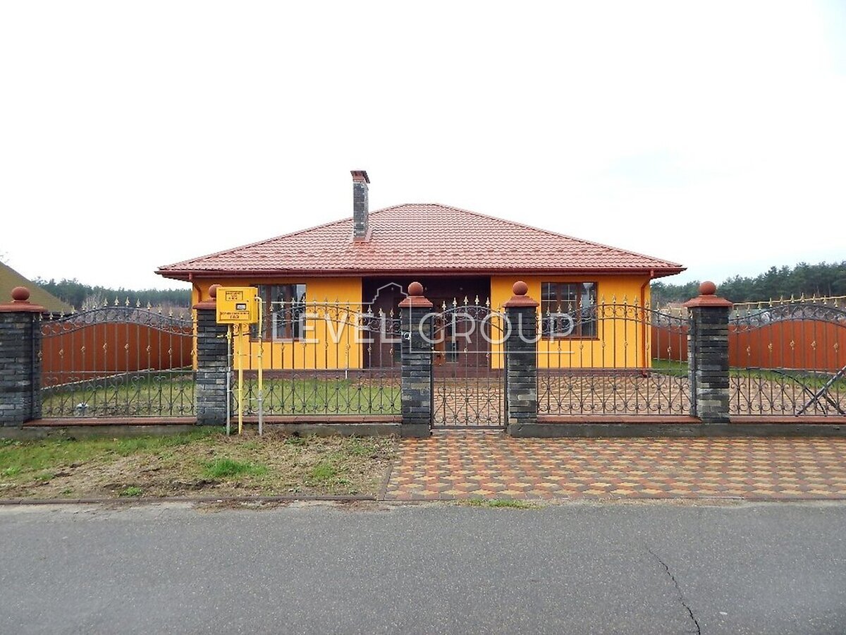 Svyatkova St., 8, 8a