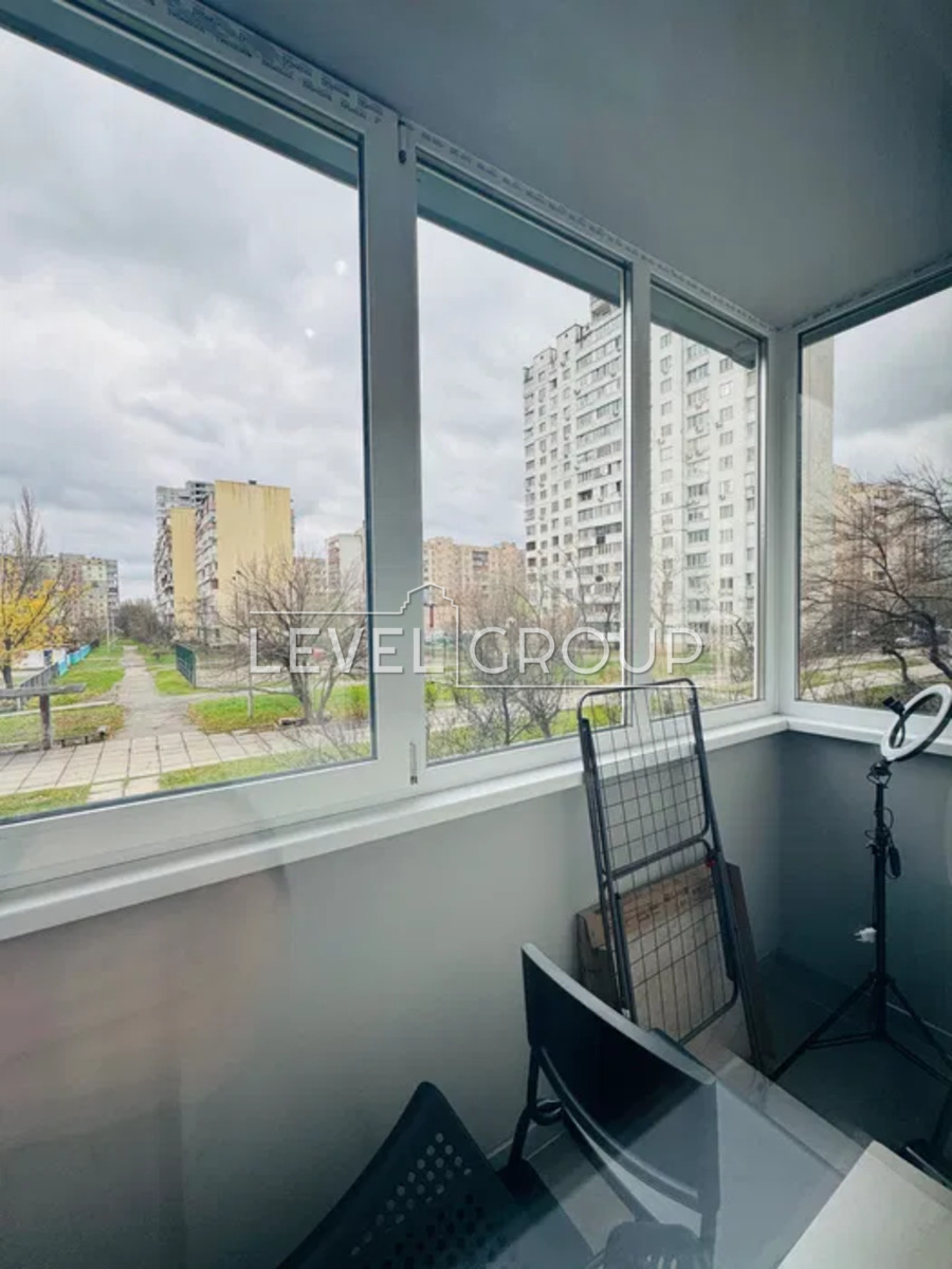 Tarasov Brotherhood St. (Dekabristov), 5