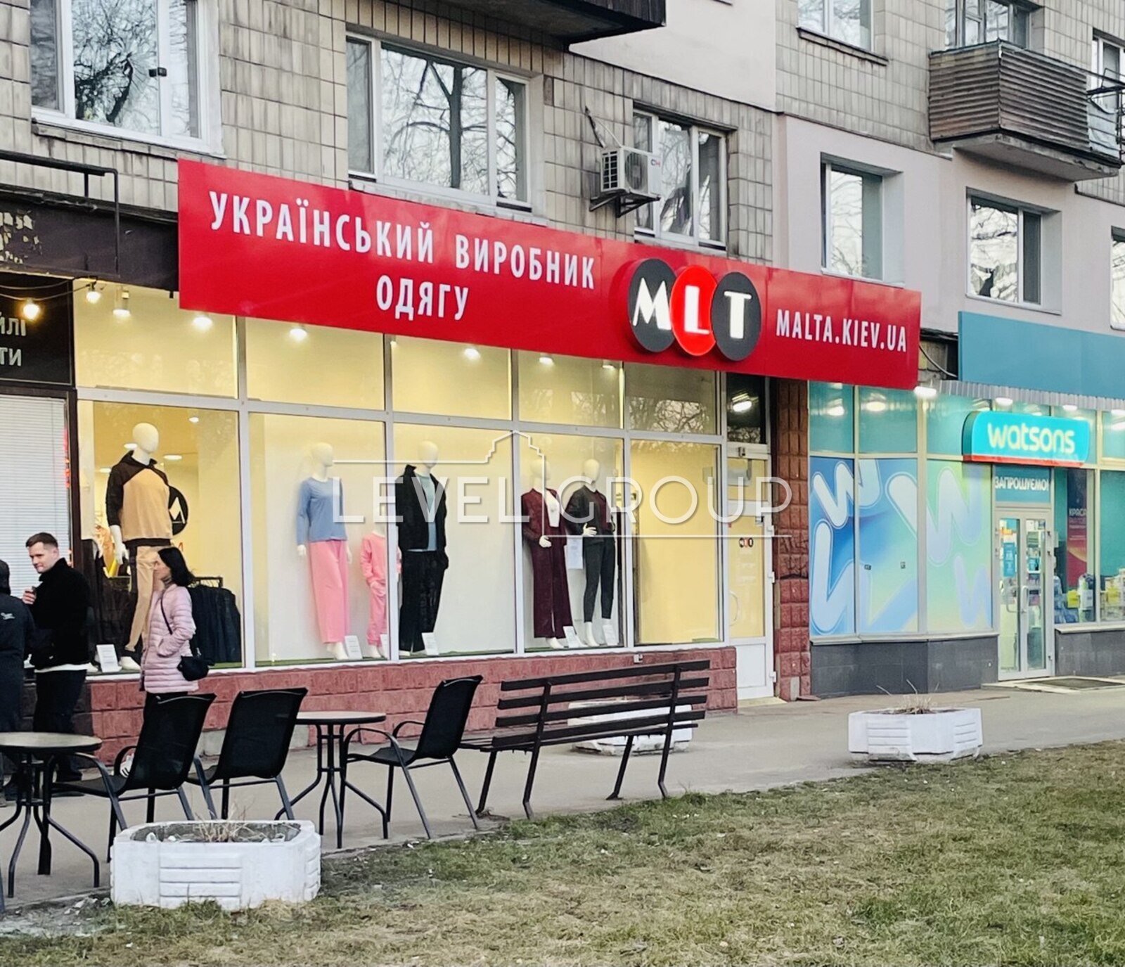 Kyrylivska St. (Frunze), 111