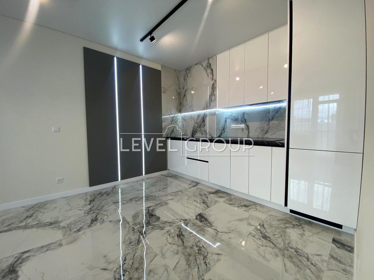 Повітряних Сил просп. (Повітрофлотський), 56