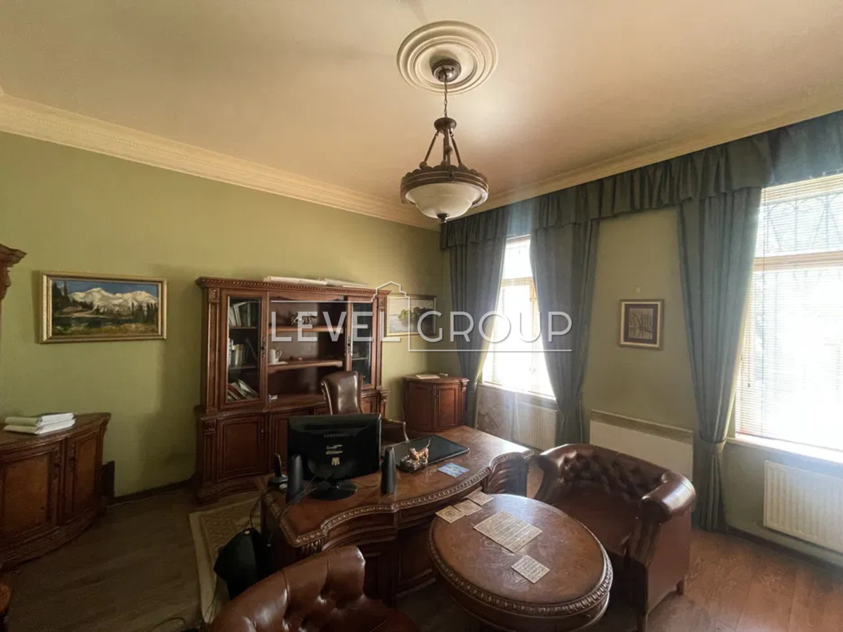 Деревообробна вул., 5д