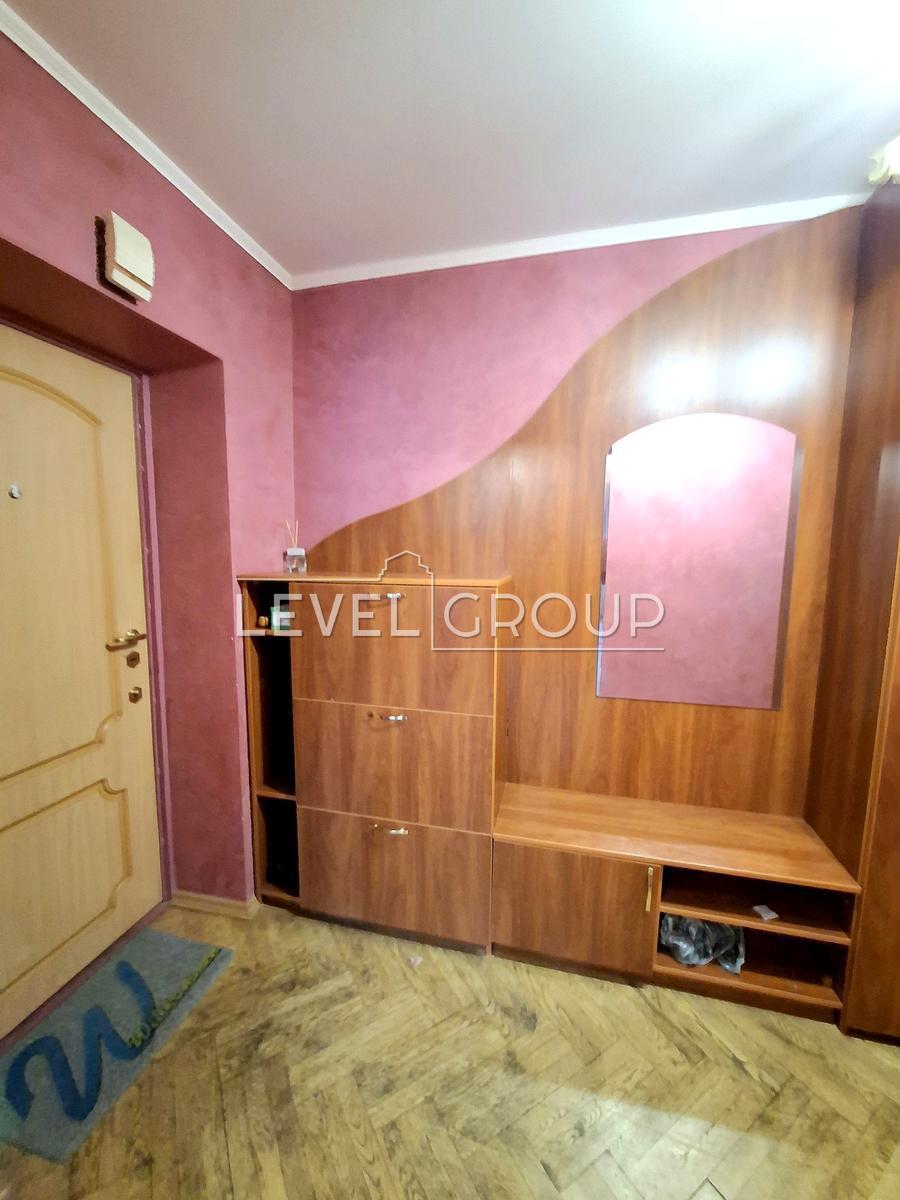 Борщагівська вул., 145