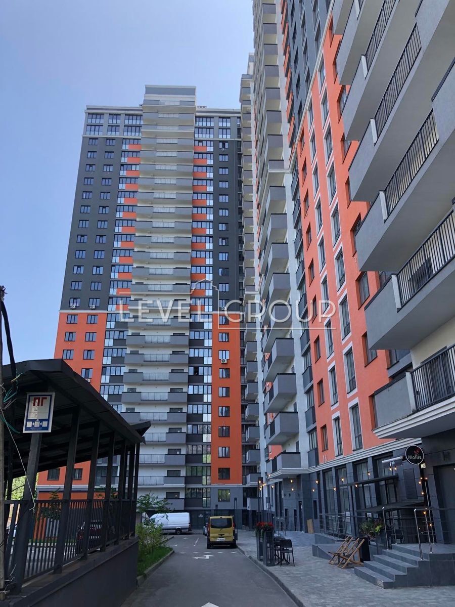 Zagorivska St. (Baggovutivska), 25