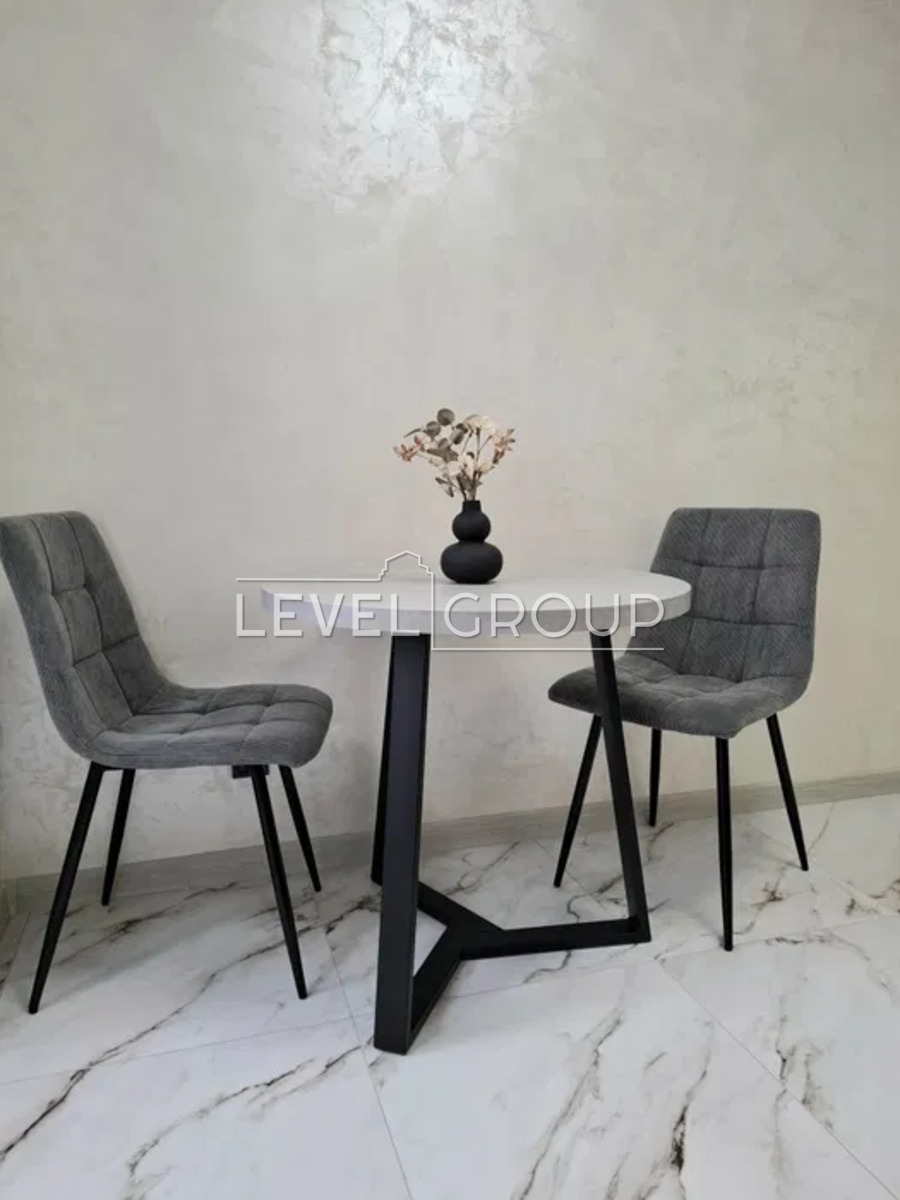 Святошинська, 56