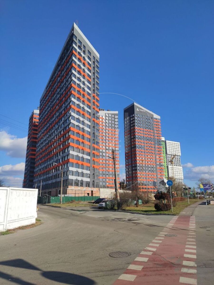 Brativ Chybineyev str. (Chernihivska), 8