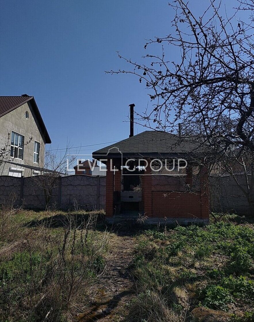 Янтарна вул., 13