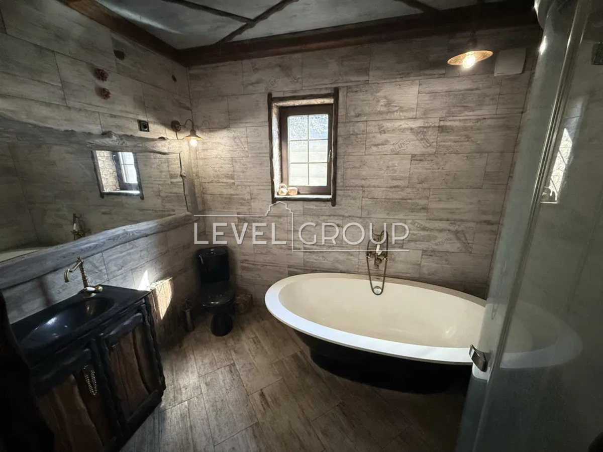 Садова вул., 59