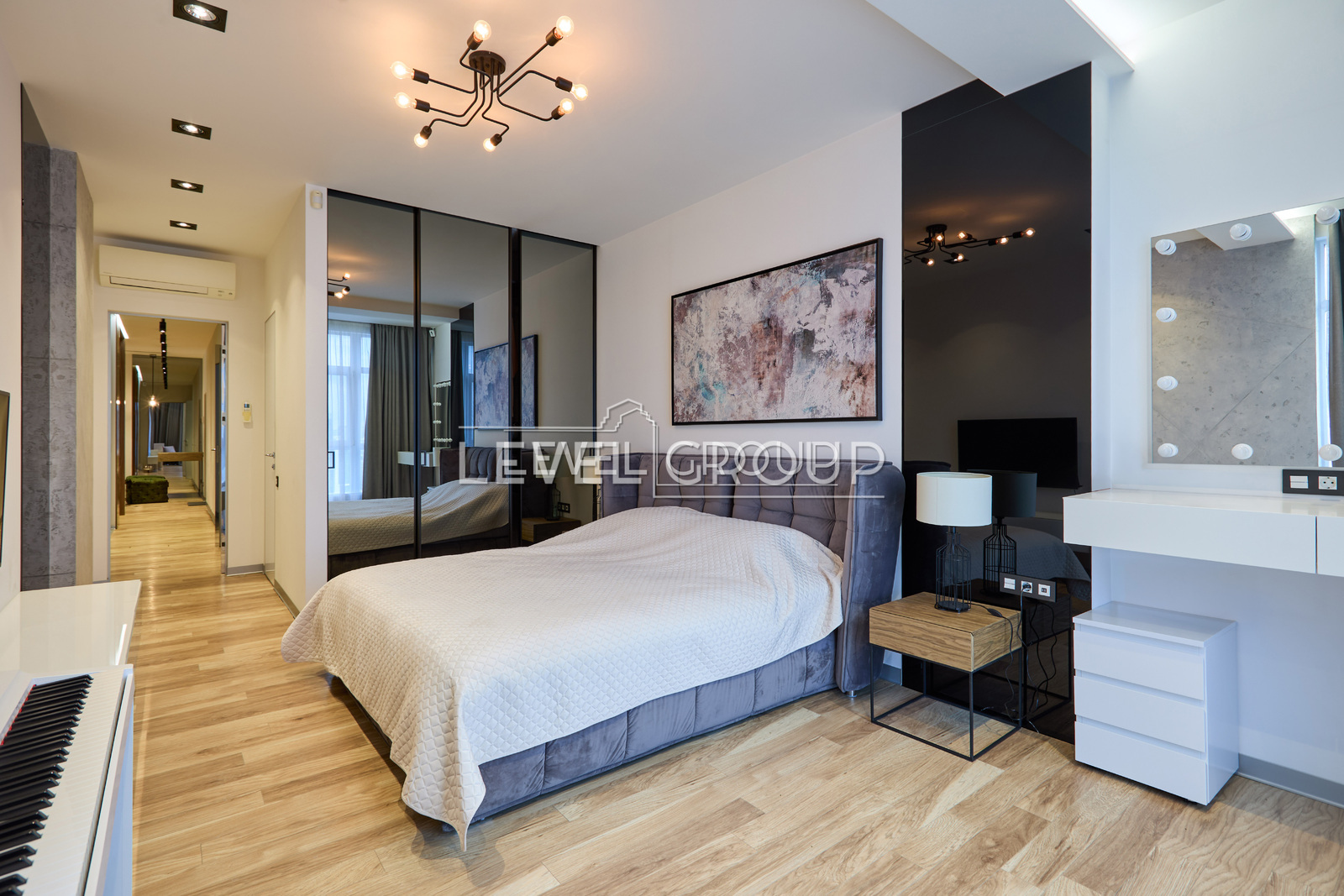 Андрія Верхогляда вул. (Михайла Драгомірова), 17