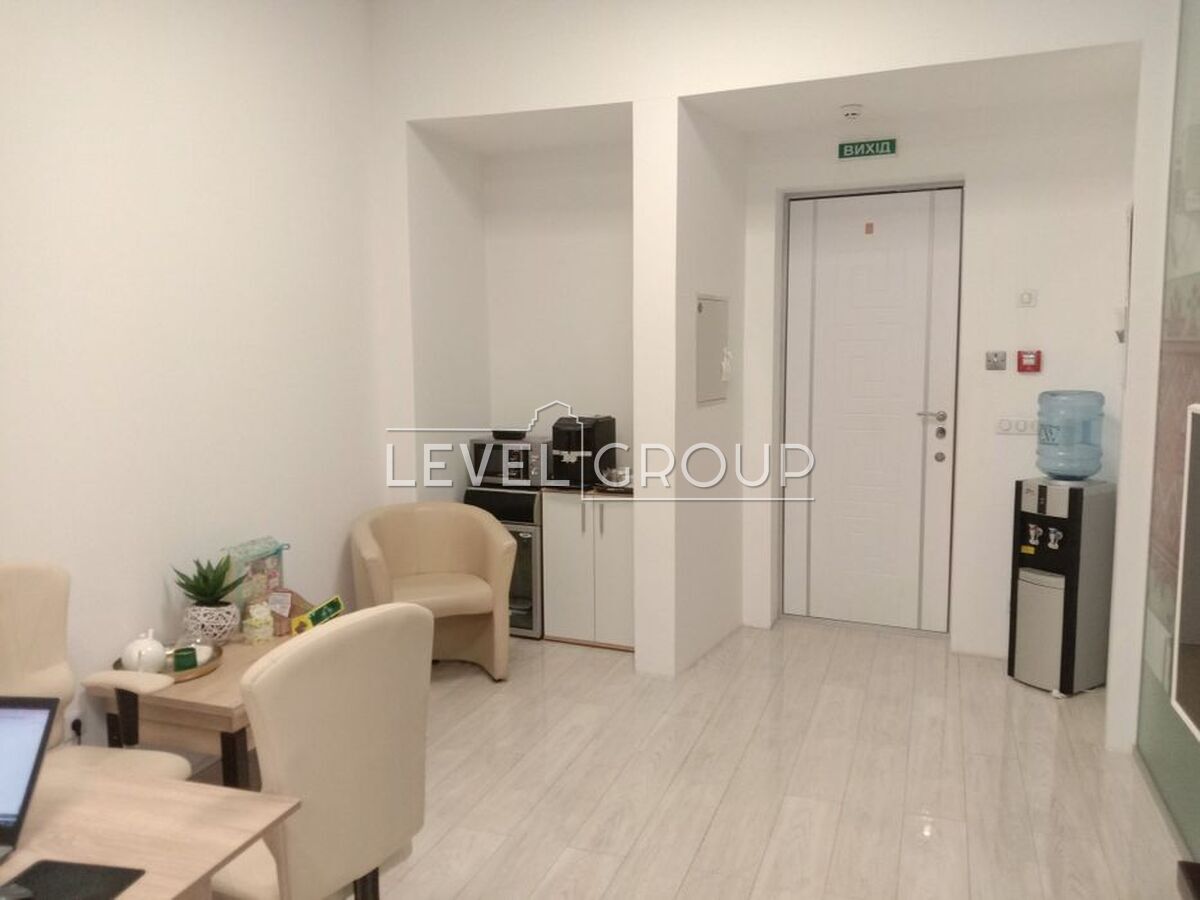 Yevhen Konovalets St. (Shchorsa), 36d