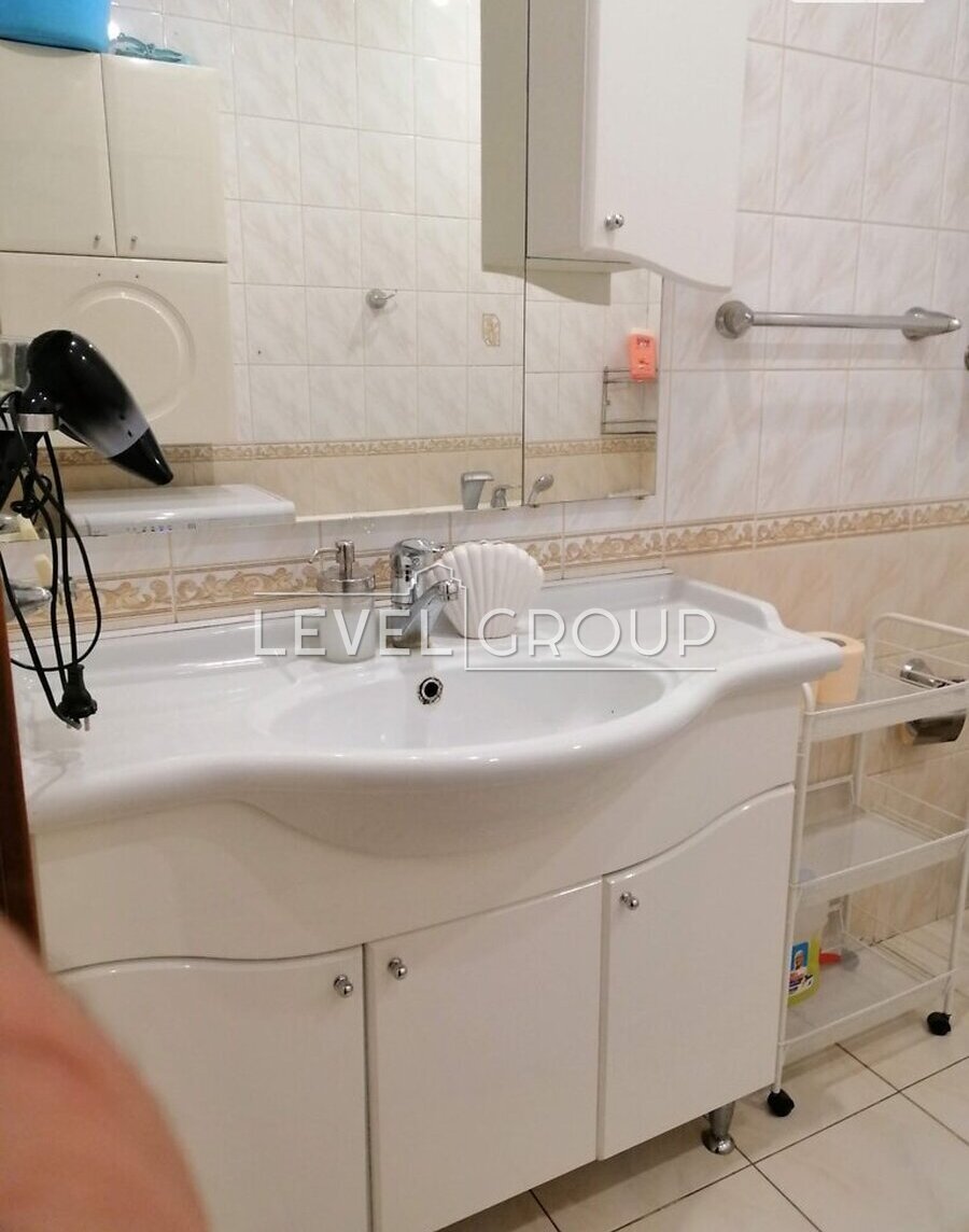 Драгоманова вул., 31Б