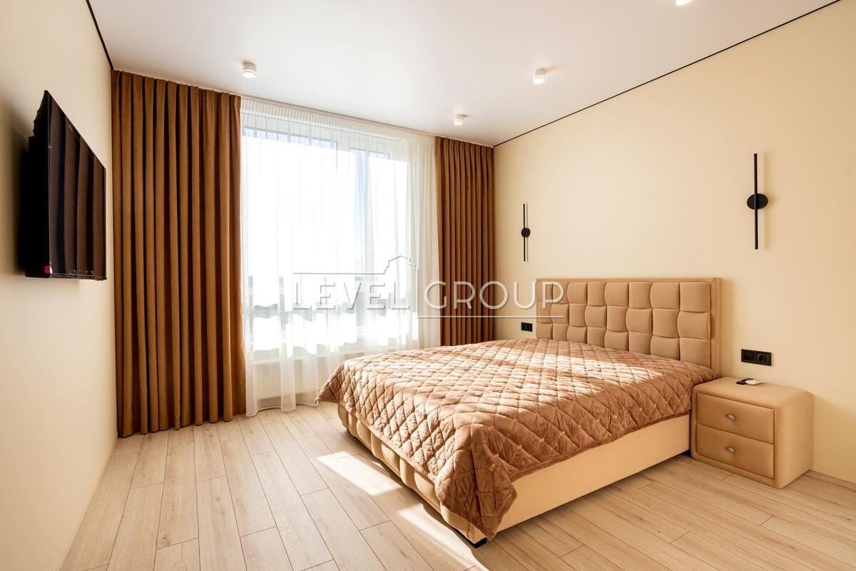 Oleksandra Olesia St., 23a