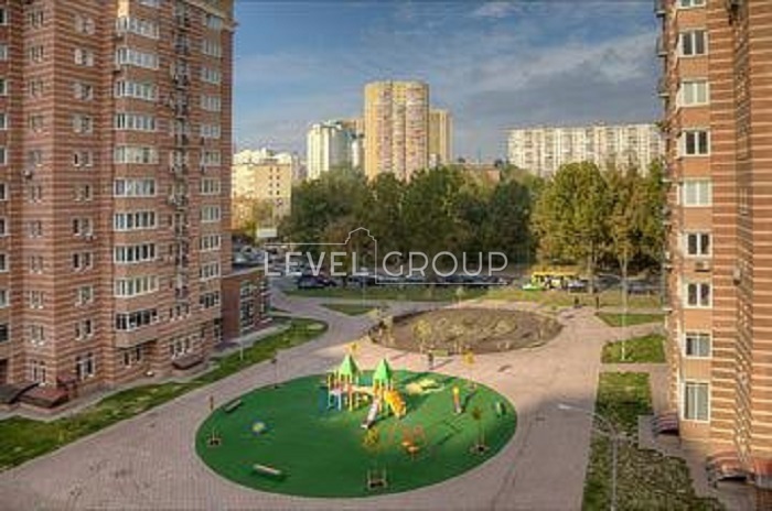Голосіївська вул., 13