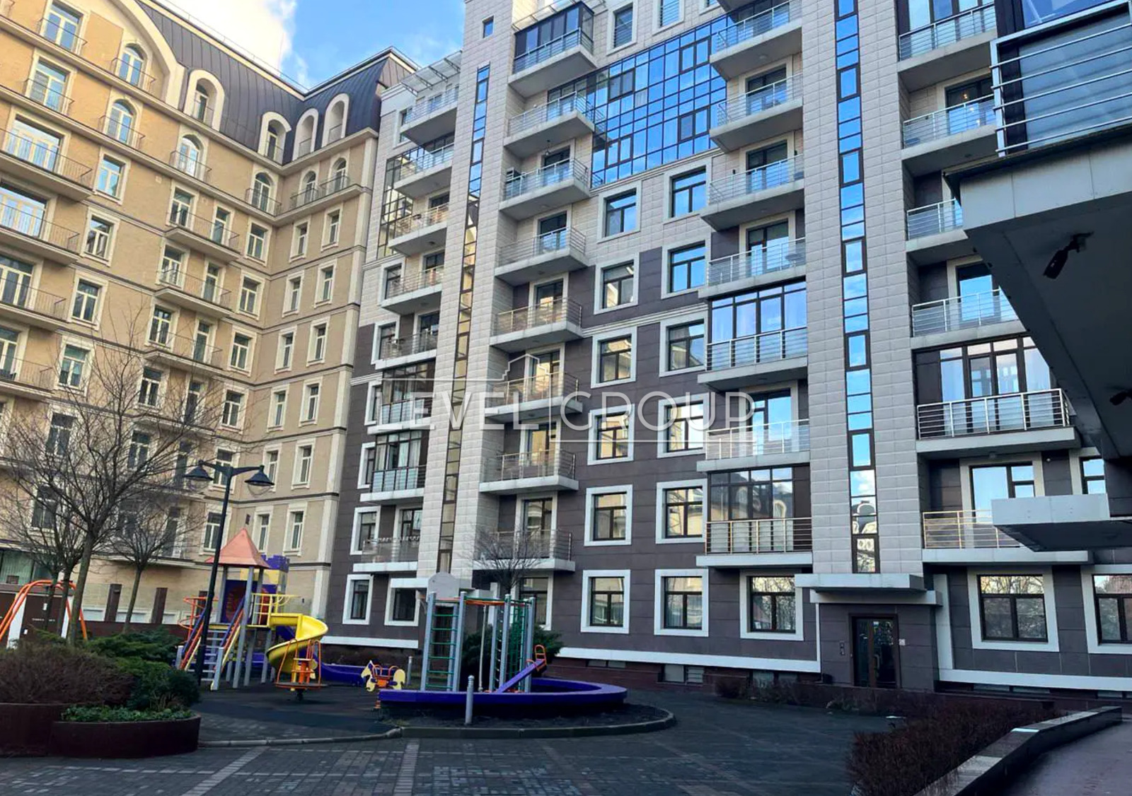 Zvirynetska St., 47