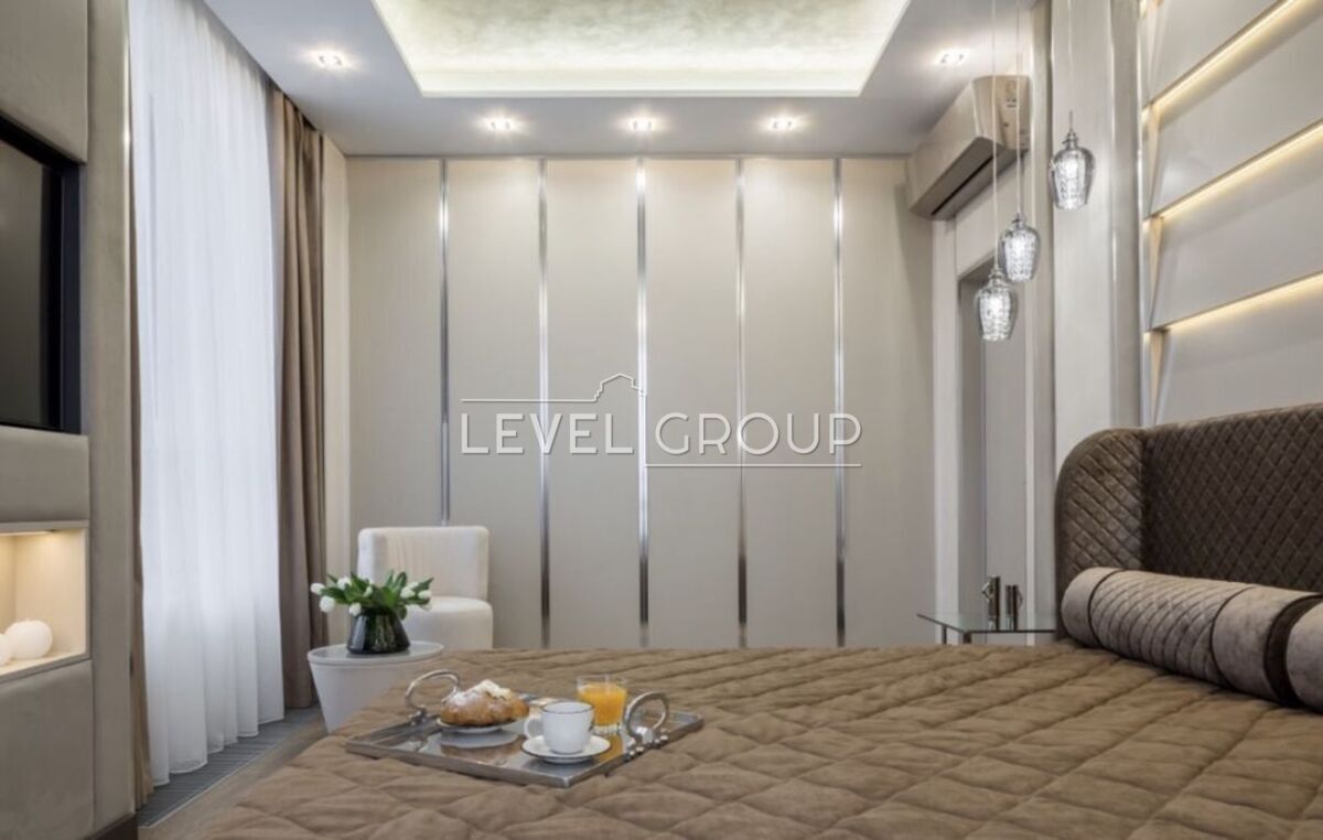 Lesia Ukrainka Blvd., 7v