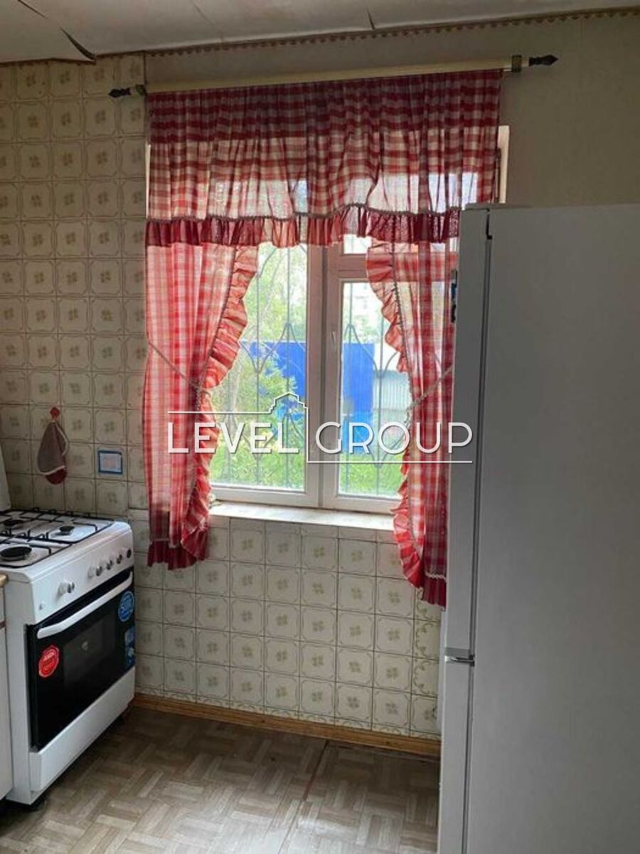 Оболонський просп., 36а