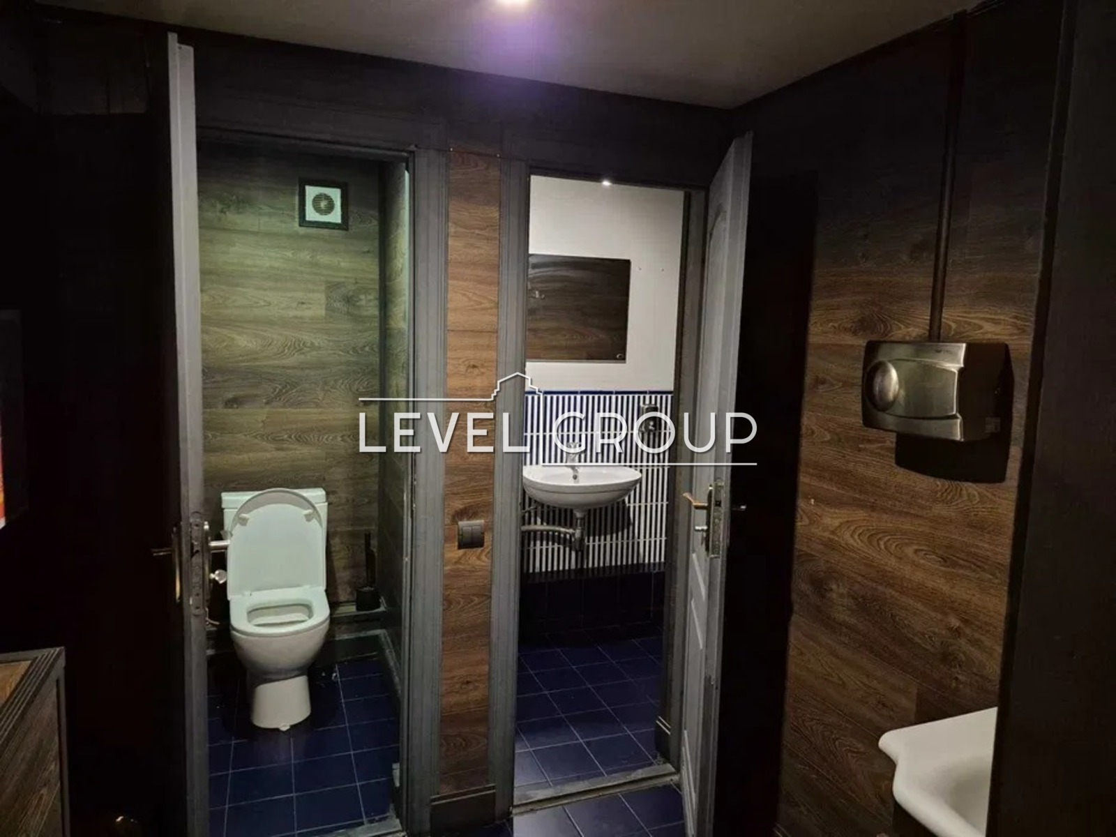 Інститутська вул., 27