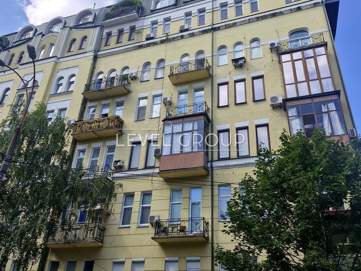 Круглоуніверситетська вул., 14