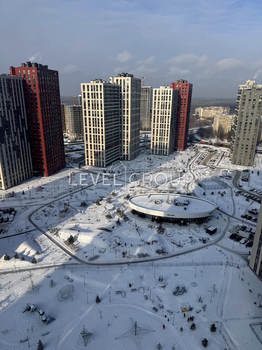 Oleksandra Olesia St., 8/17