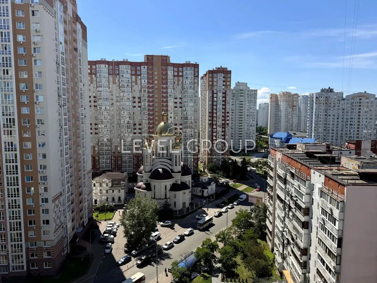 Бориса Гмирі вул., 11