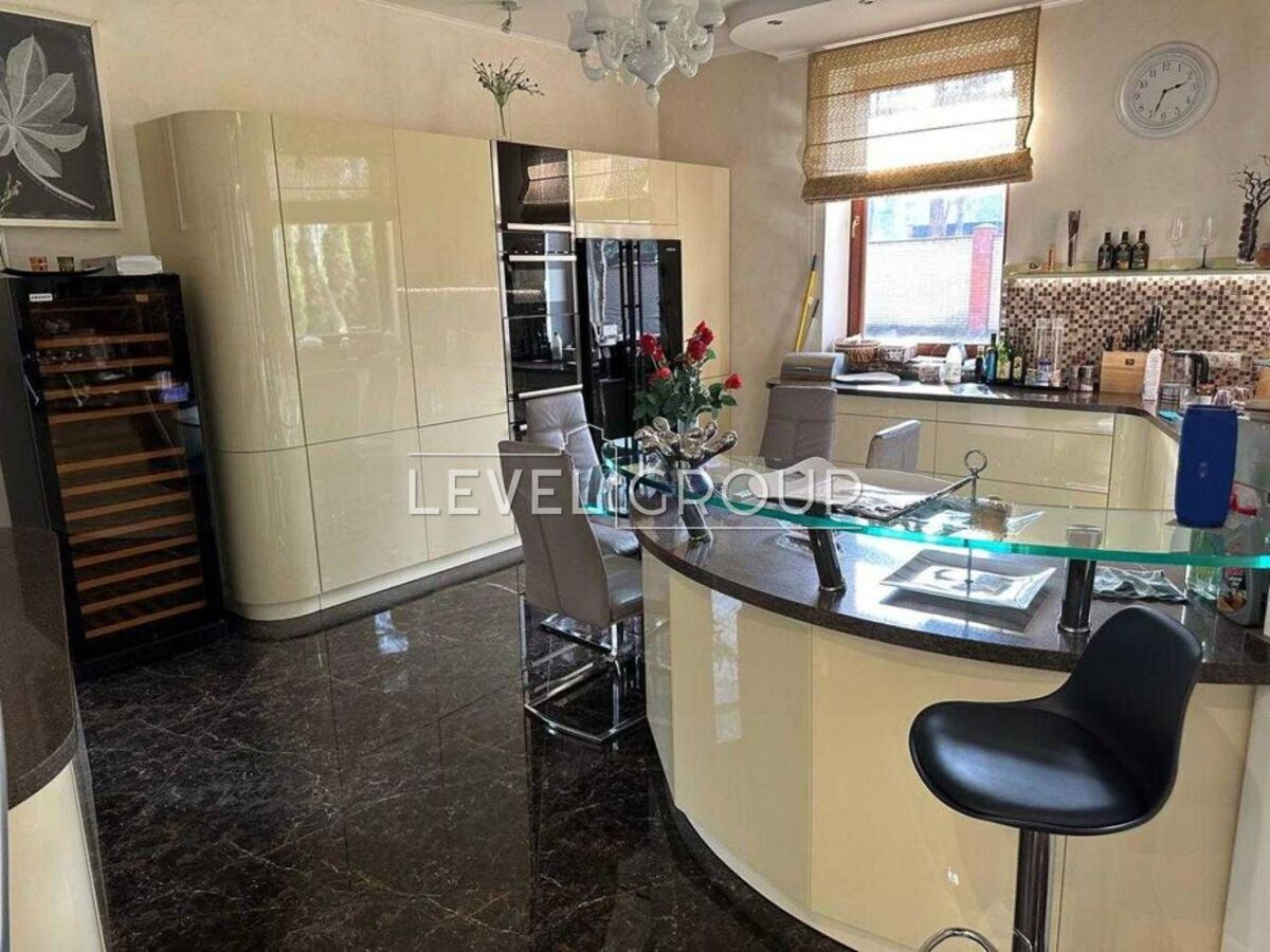 Шевченка, 18