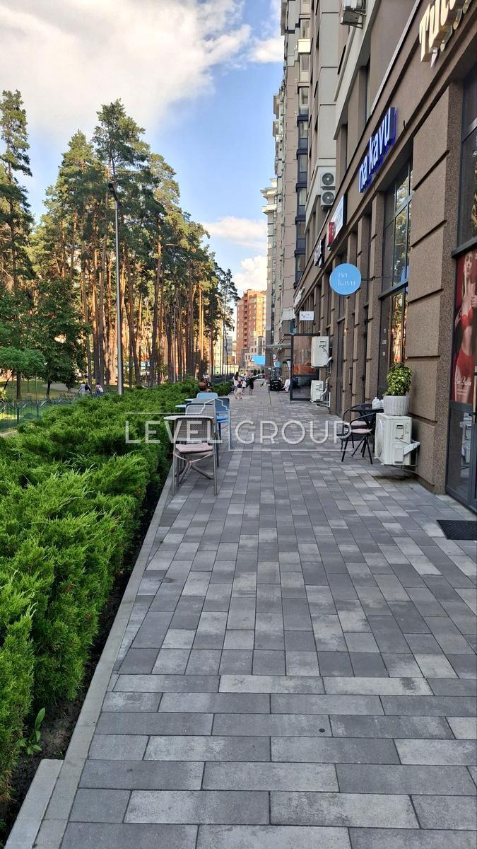Університетська вул., 3/8