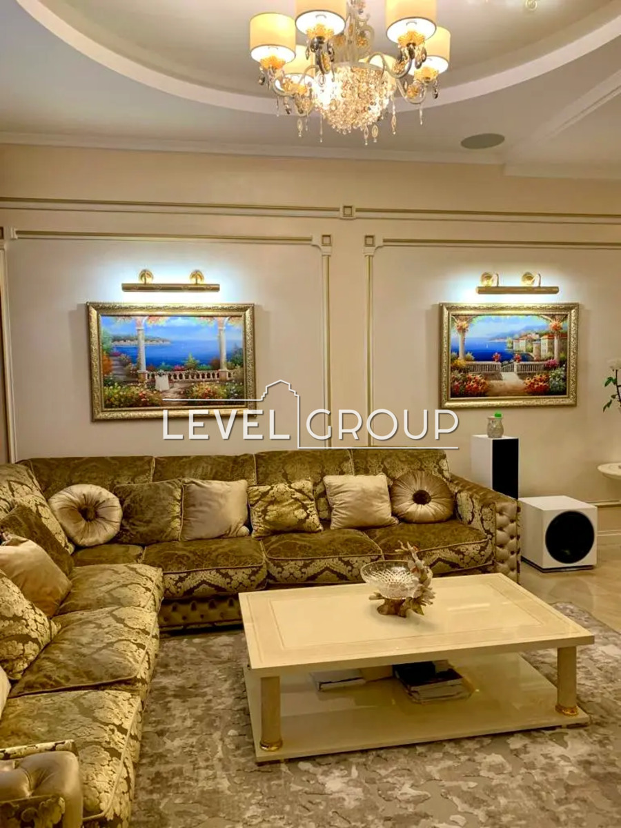 Lesia Ukrainka Blvd., 7B