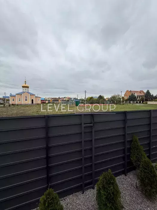 Вишнева вул.