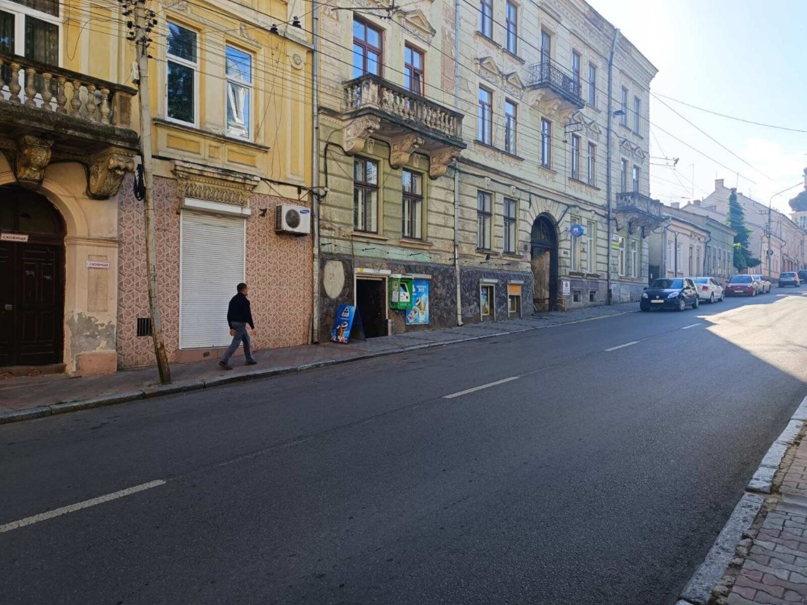 Руська, 10