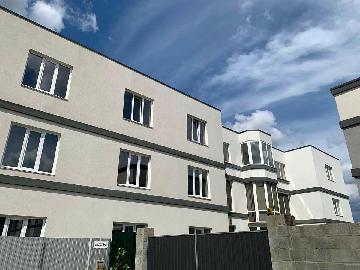 Київська, 1/8