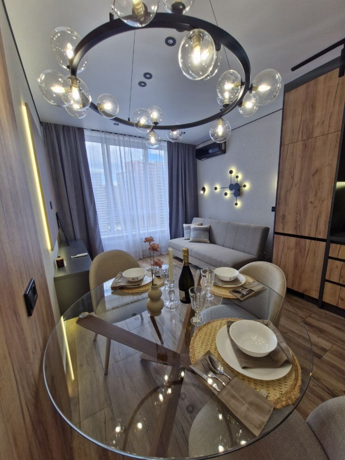 Oleksandra Olesia St., 17a