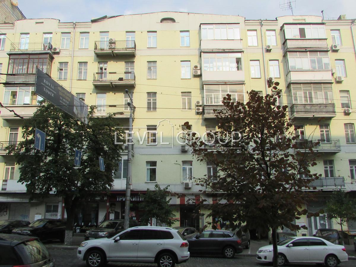 Velyka Vasylkivska St. (Chervonoarmiyska), 47