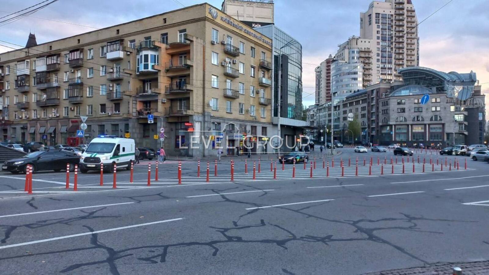 Olesya Honchara St., 79