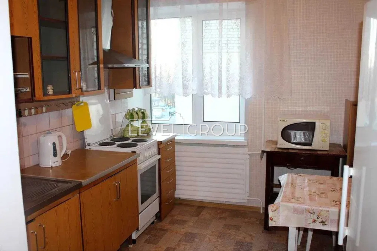 Леся Курбаса просп., 1б