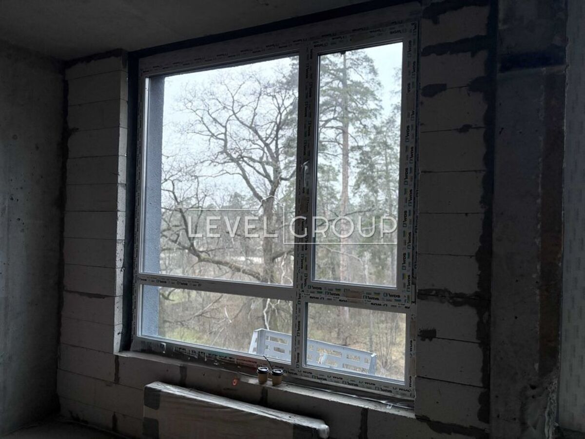 Квітки Цісик вул. (Гамарника), 32