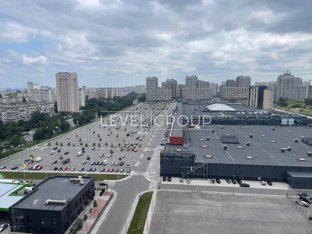 Всеволода Змієнка вул., 21