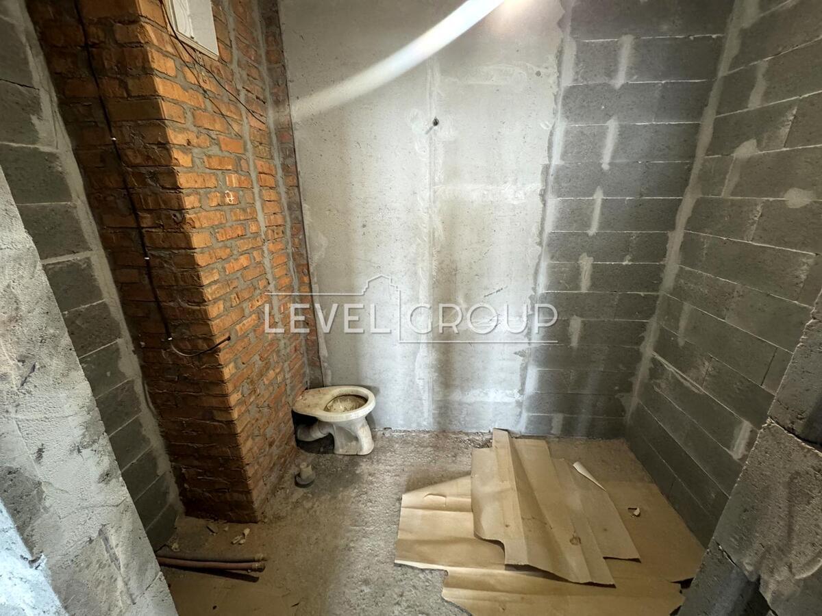 Oleksandra Olesia St., 8/17