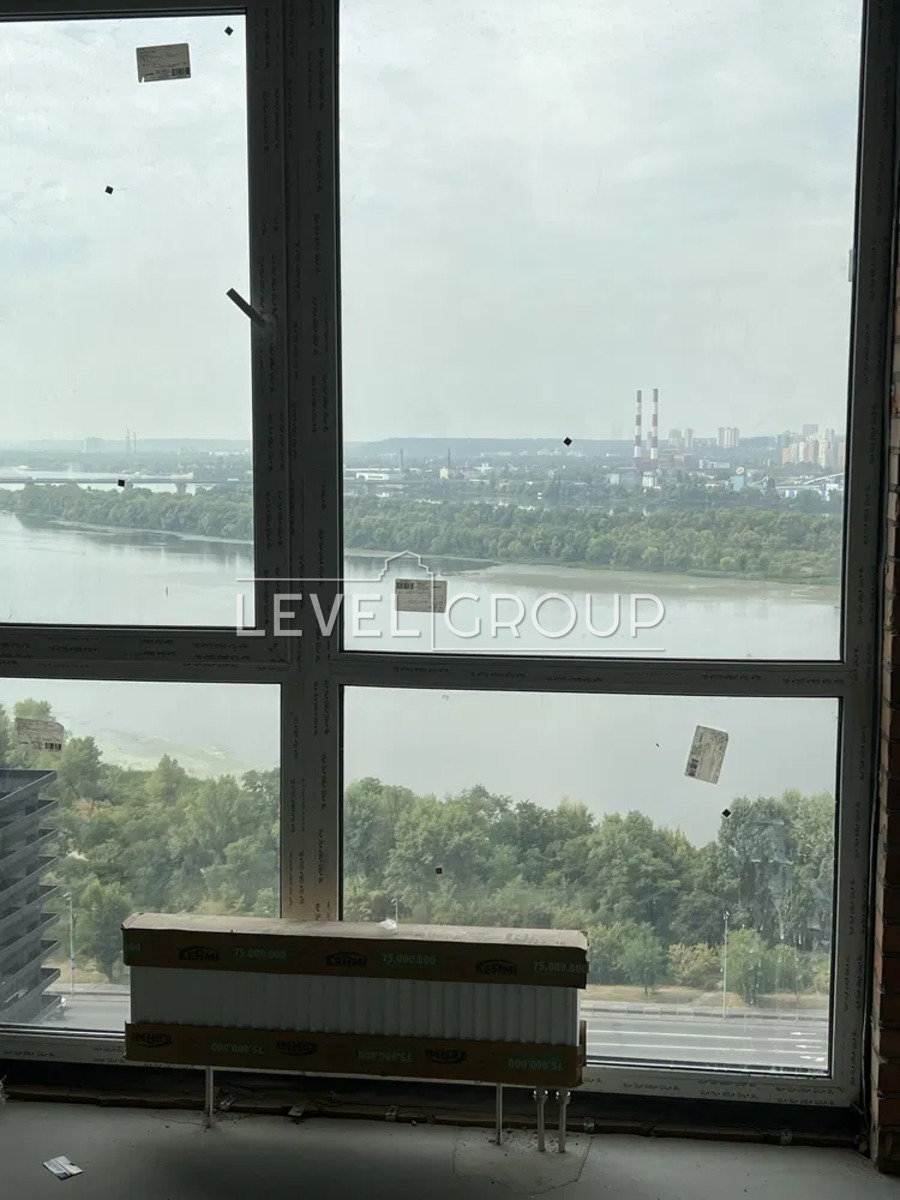 Причальна вул., 14