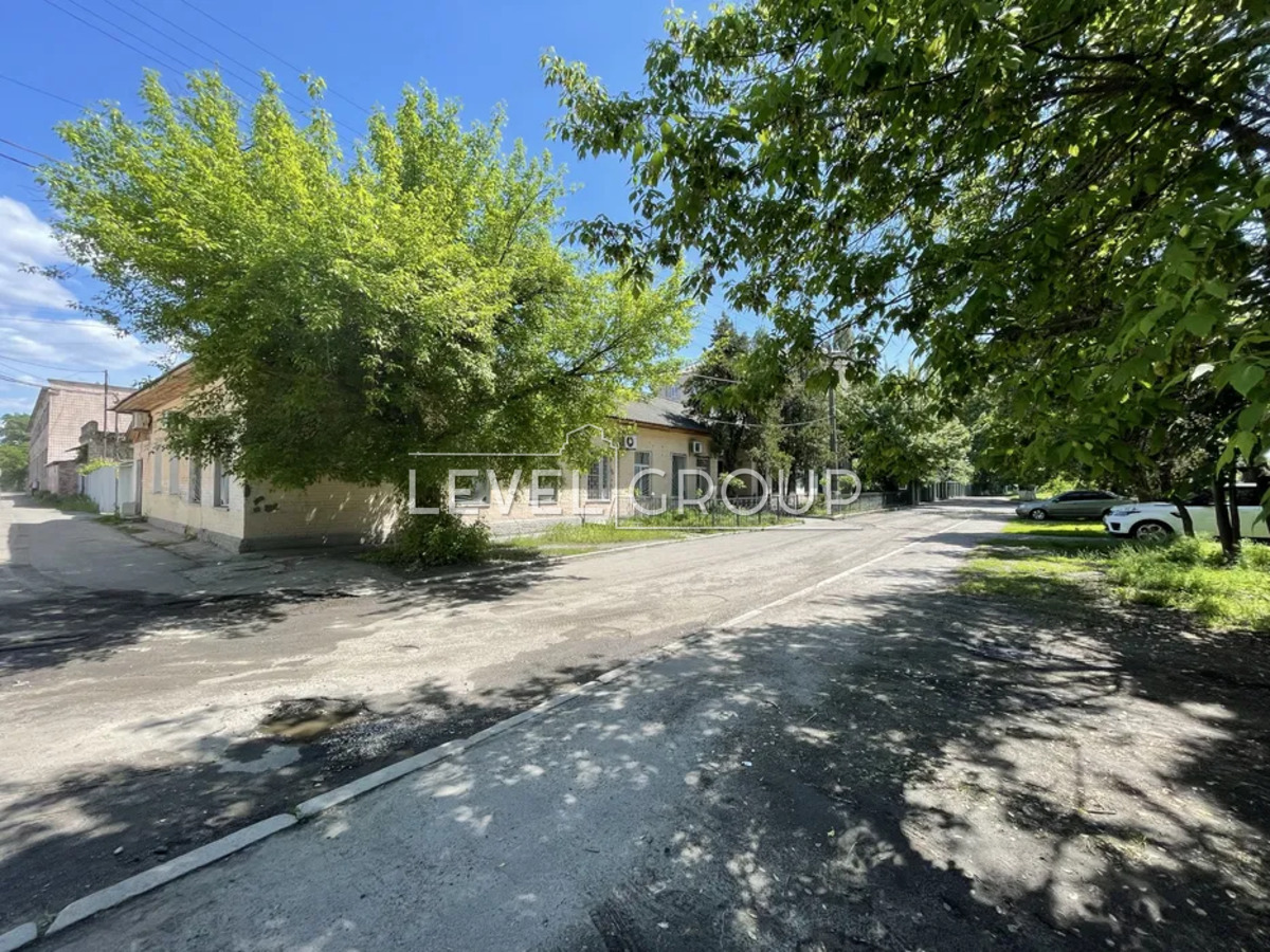 Деревообробна вул., 5д