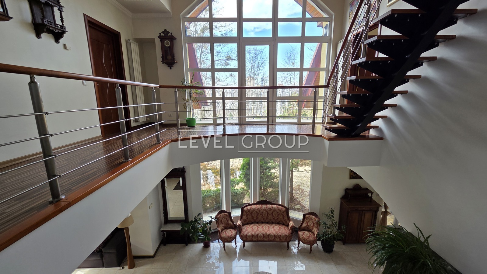 Локомотивна вул.