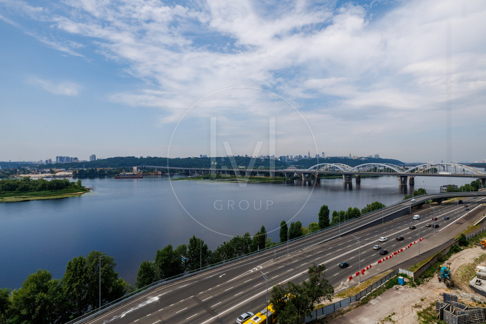 Dniprovska embankment, 15d