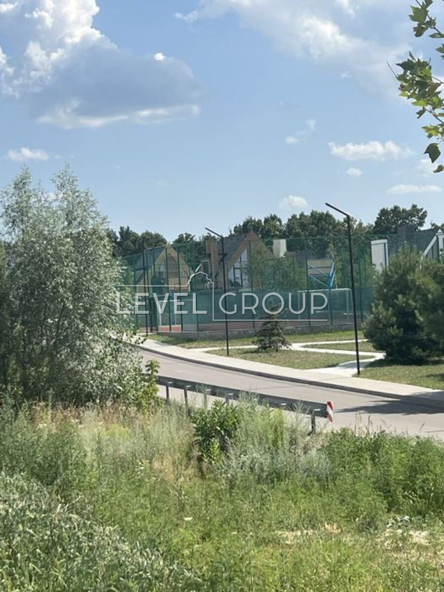 Shevchenko St.