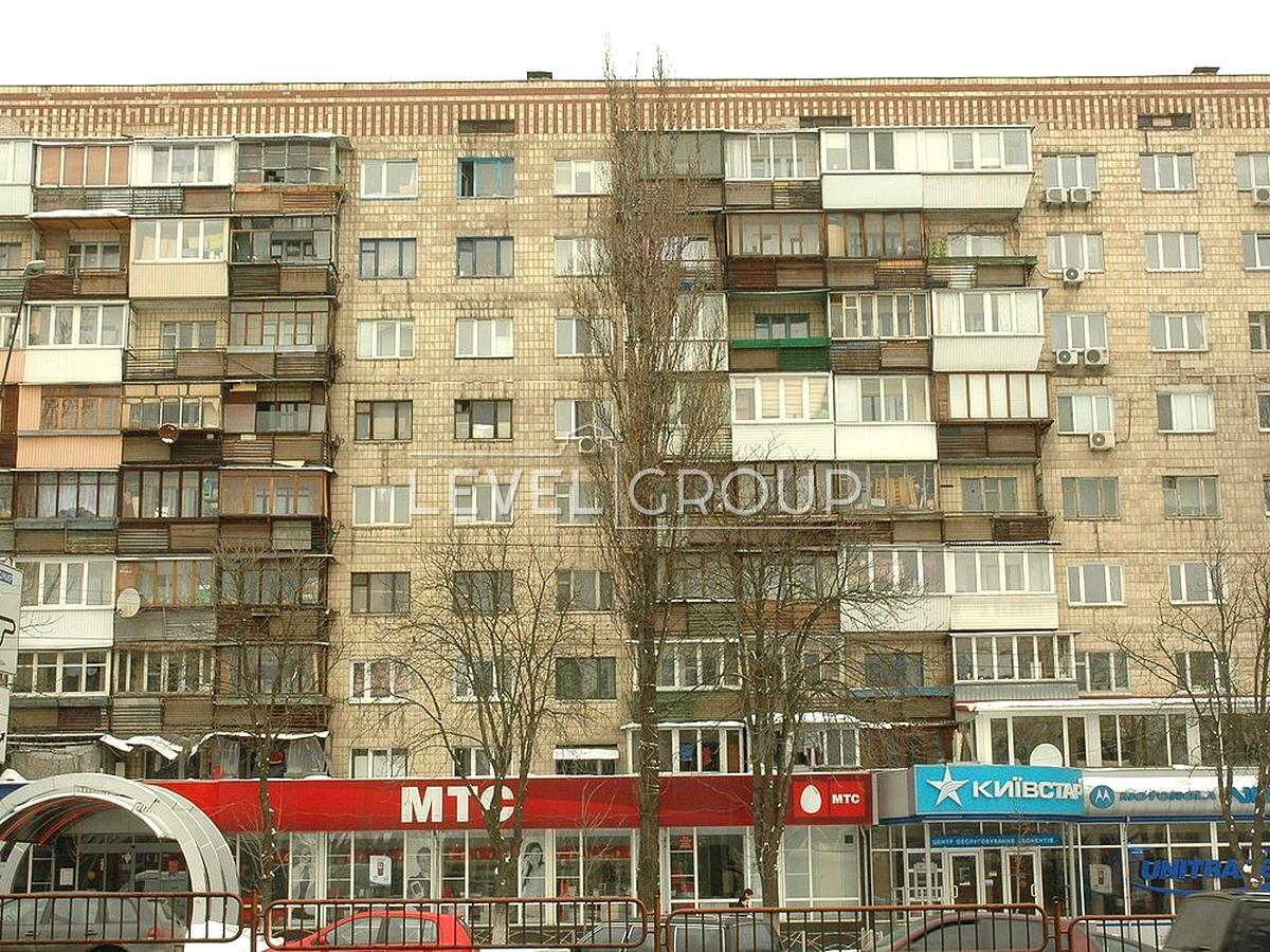 Beresteyskyi Ave. (Poles), 70
