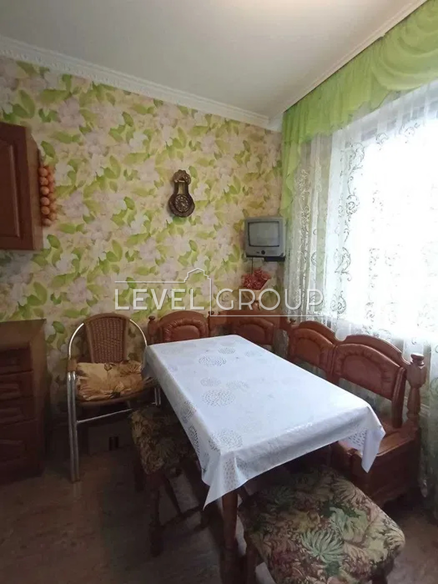 Червоної Калини просп. (Володимира Маяковського), 62а