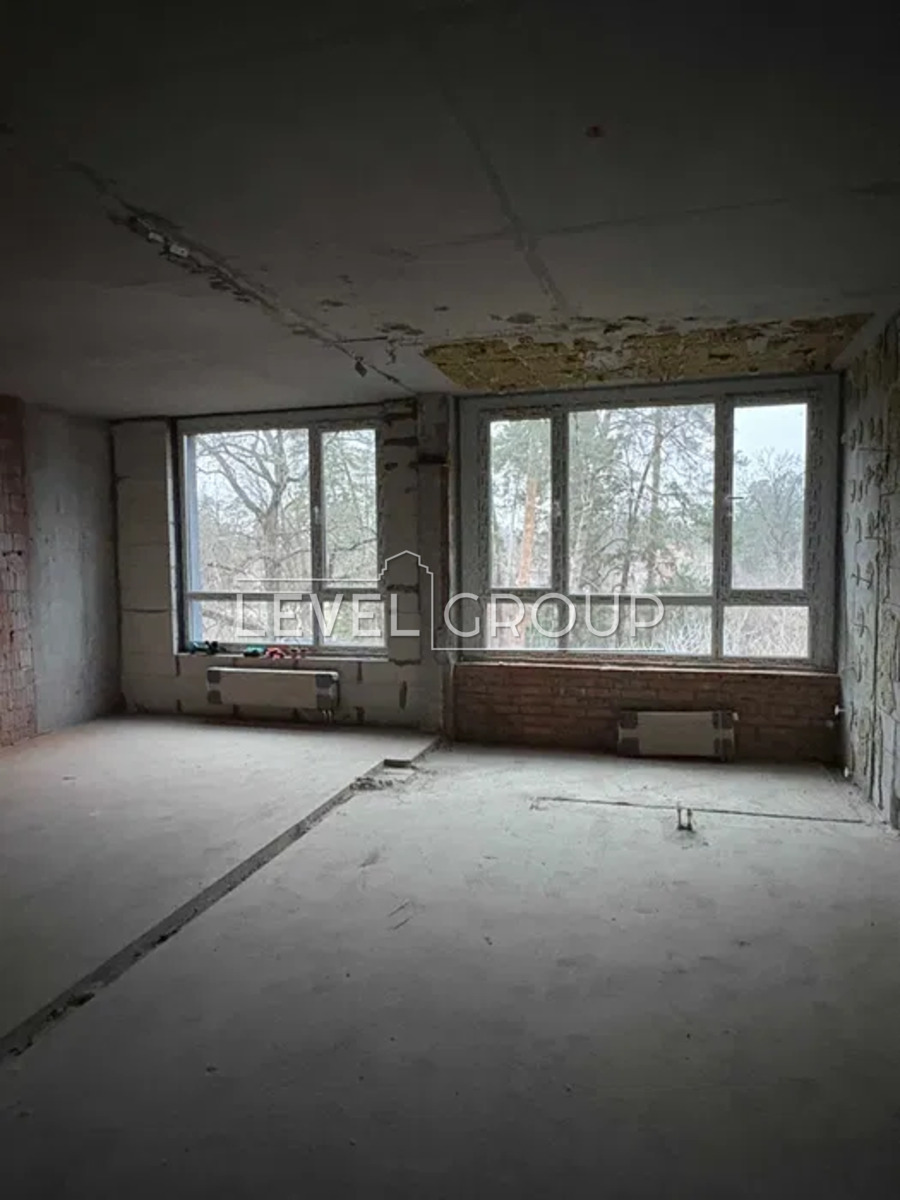 Квітки Цісик вул. (Гамарника), 32