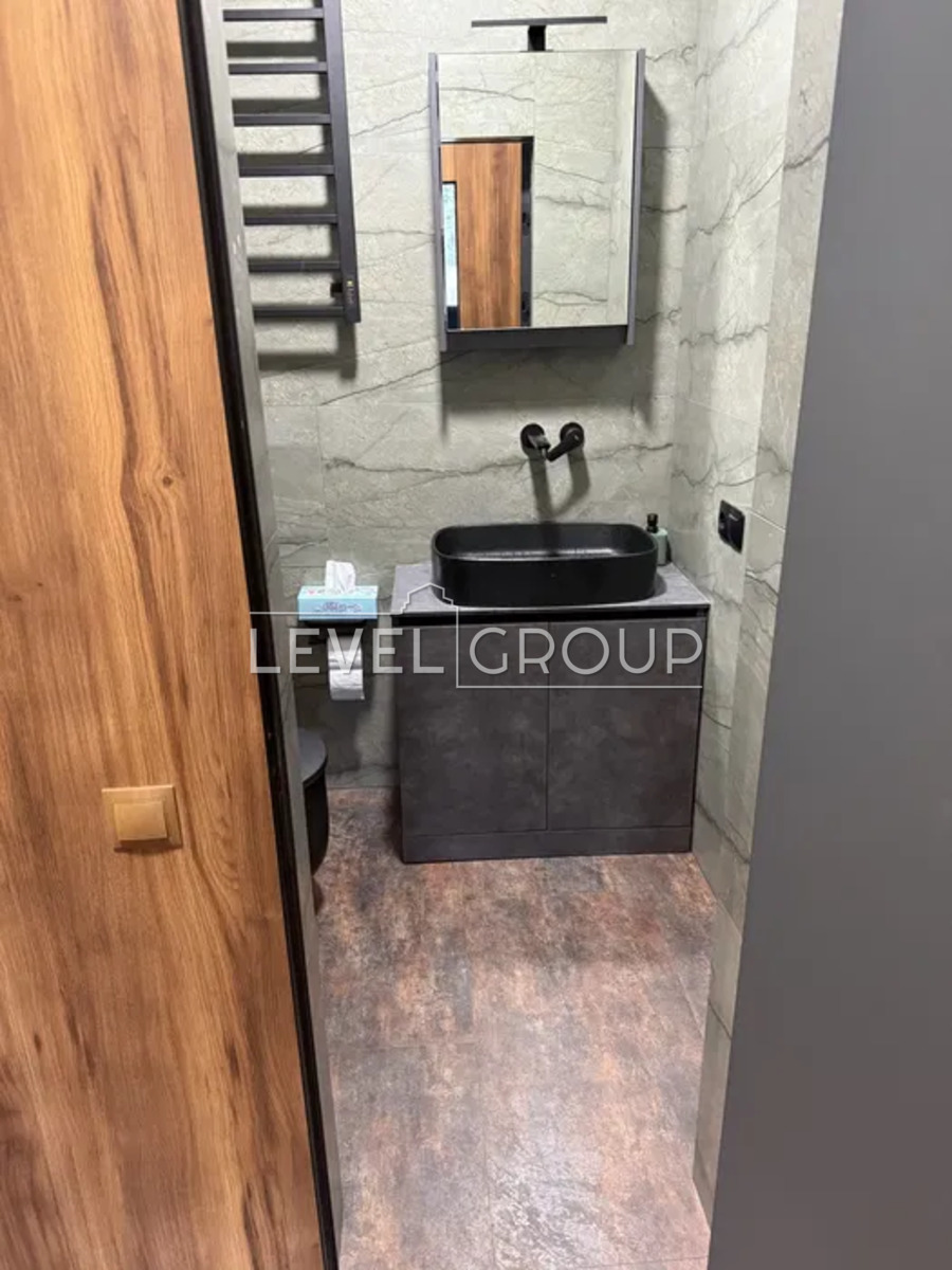 Костанайська вул., 13