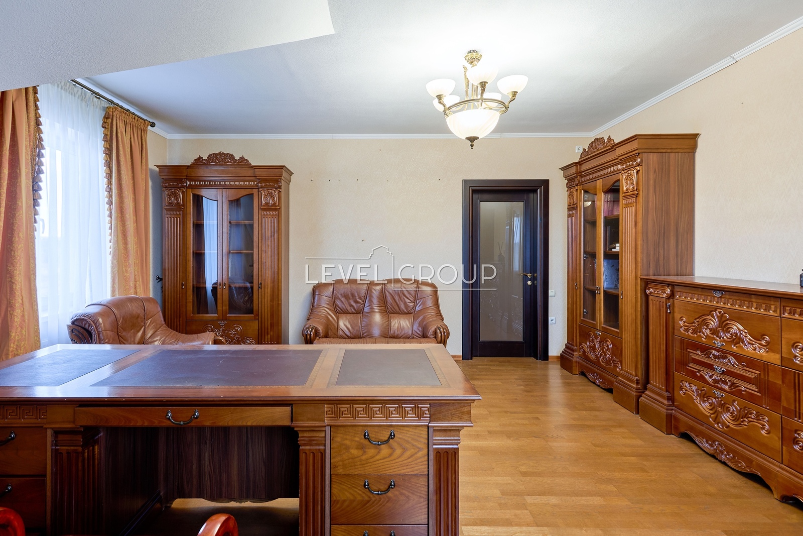 Ірпінська вул., 32