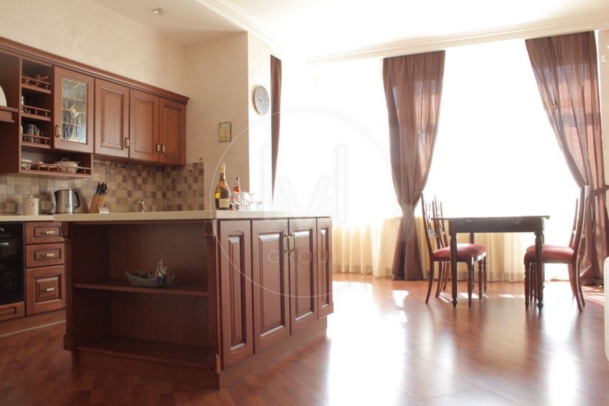 Klovsky Uzviz, 5
