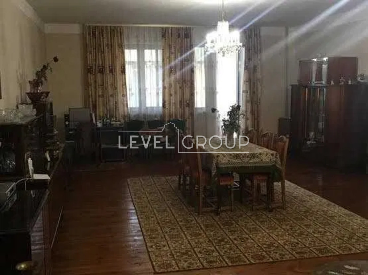Липовий яр вул.